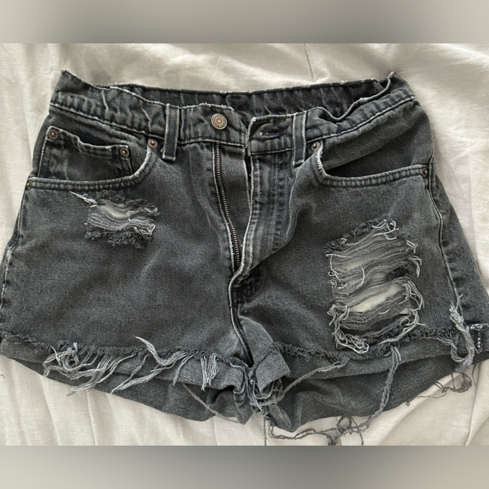 Faded Black Distressed Levis 550 Jean Shorts with Raw Hem